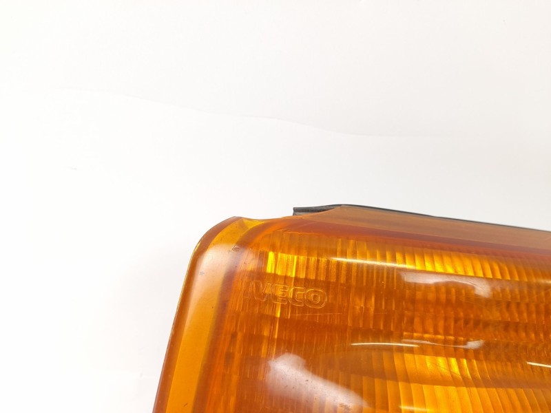 Recambio de piloto delantero izquierdo para iveco daily iii caja/chasis 65 c 15 referencia OEM IAM 1315106148  