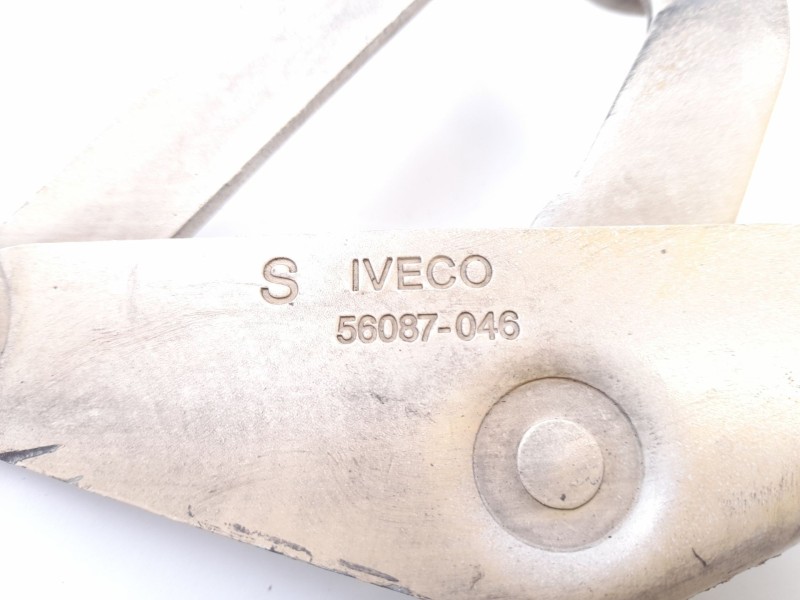 Recambio de bisagra para iveco daily iii caja/chasis 65 c 15 referencia OEM IAM 56087046  
