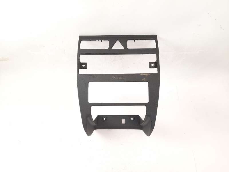 MOLDURA 8L0863263A 