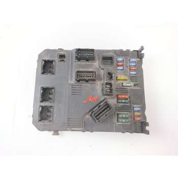 CAJA RELES / FUSIBLES 118085320E 