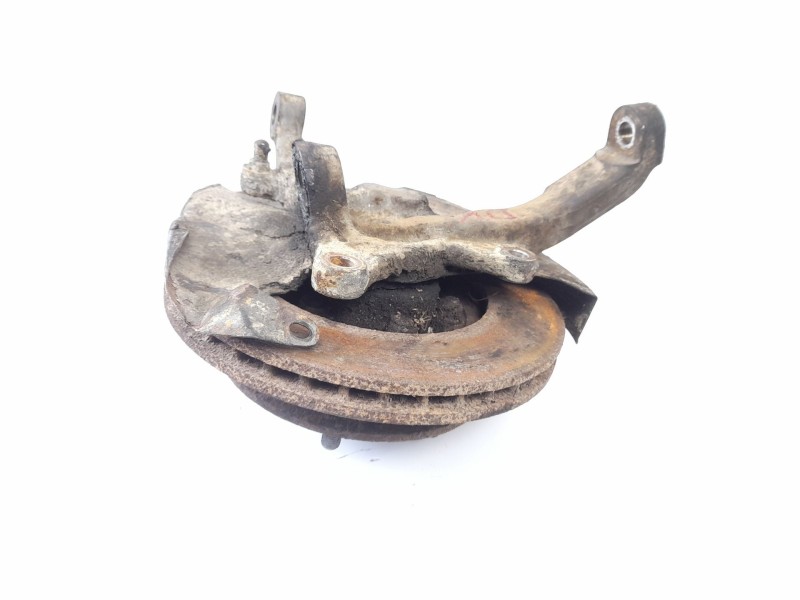 Recambio de mangueta delantera izquierda para mitsubishi l 200 (k6/7) 2.5 td (k64t) referencia OEM IAM   