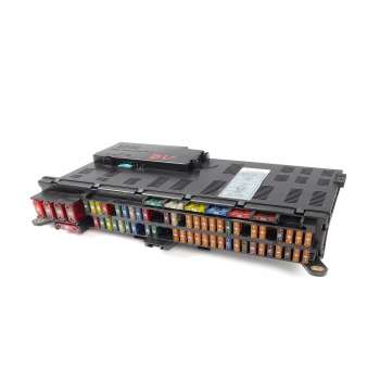 CAJA RELES / FUSIBLES 8380407 8384525 