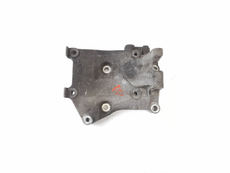 Recambio de soporte alternador para nissan almera ii hatchback (n16) 1.8 referencia OEM IAM   