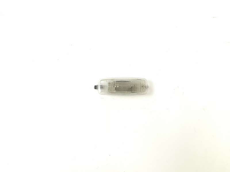 LUZ INTERIOR 8L0947105A 