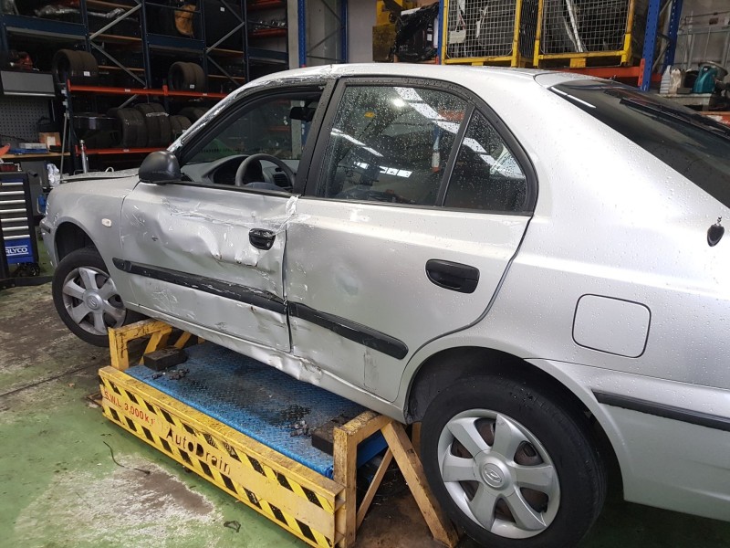 hyundai accent sedán (lc) del año 2005