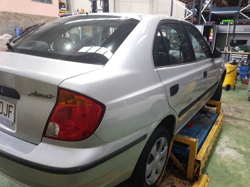 hyundai accent sedán (lc) del año 2005