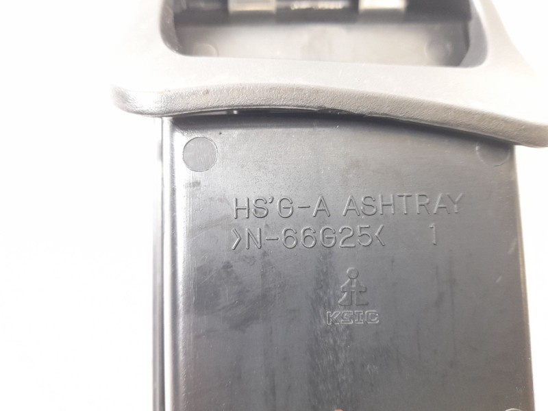 Recambio de cenicero para hyundai accent sedán (lc) 1.5 crdi referencia OEM IAM N66G25  