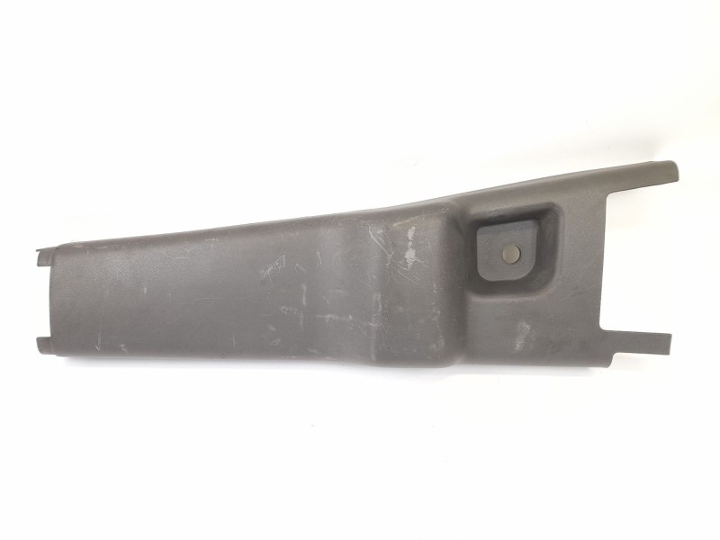 Recambio de moldura para iveco daily iii caja/chasis 65 c 15 referencia OEM IAM 500314019 500326192 500312450