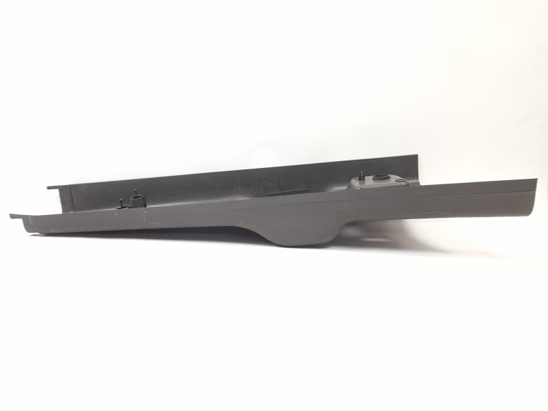 Recambio de moldura para iveco daily iii caja/chasis 65 c 15 referencia OEM IAM 500314019 500326192 500312450