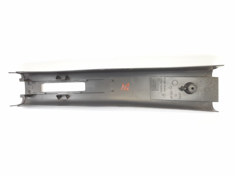 Recambio de moldura para iveco daily iii caja/chasis 65 c 15 referencia OEM IAM 500337384 500337386 