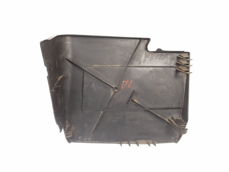 Recambio de moldura para iveco daily iii caja/chasis 65 c 15 referencia OEM IAM 500338002  
