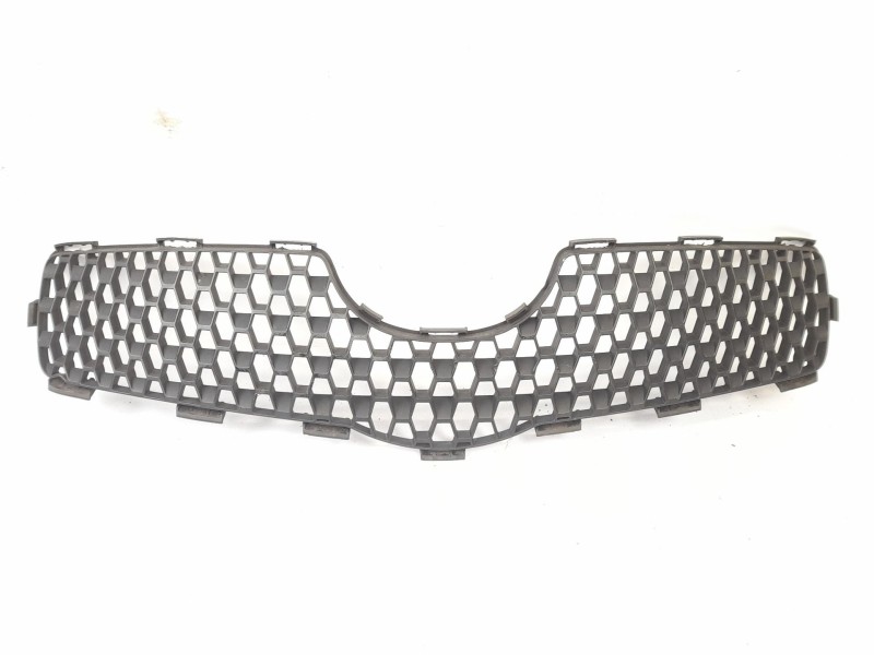 Recambio de rejilla paragolpes central para toyota yaris (ksp9/scp9/nlp9) básico referencia OEM IAM   