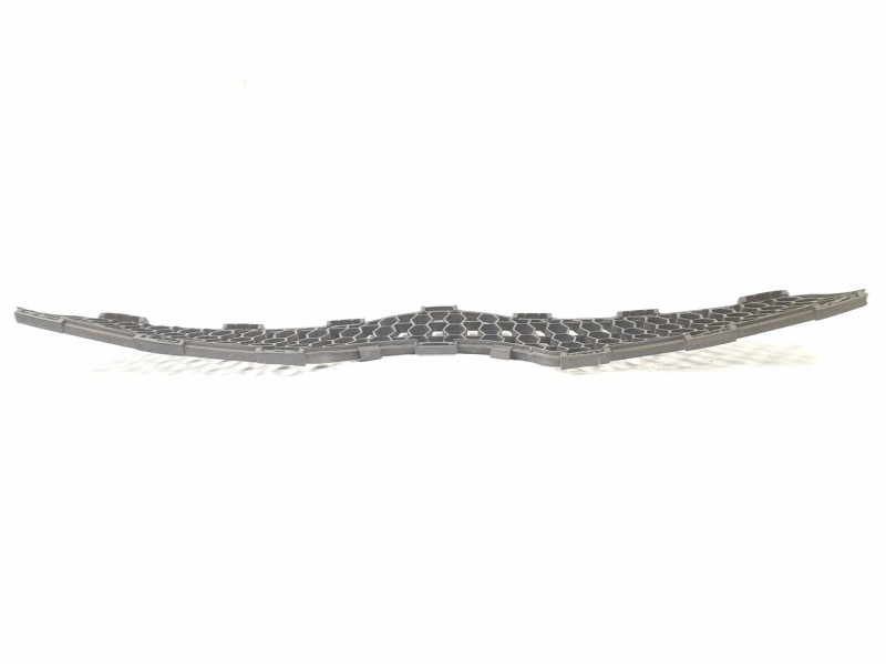 Recambio de rejilla paragolpes central para toyota yaris (ksp9/scp9/nlp9) básico referencia OEM IAM   