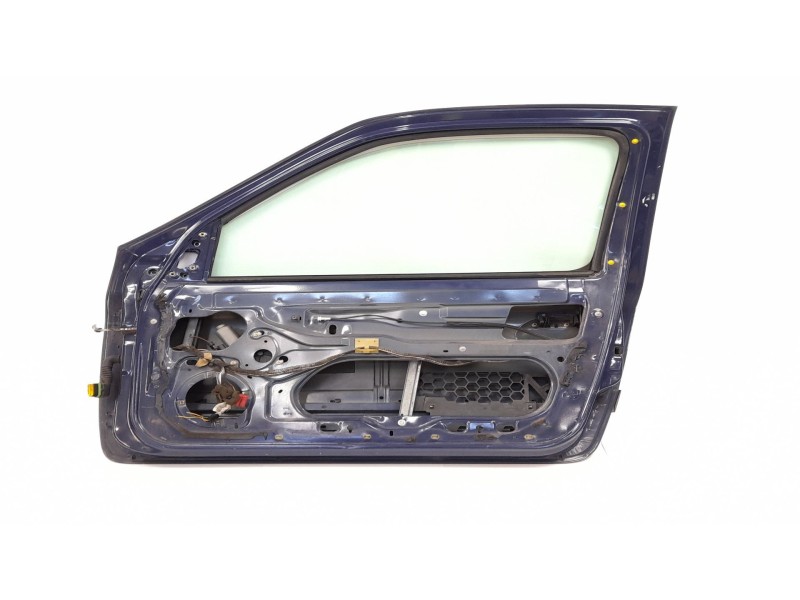 Recambio de puerta delantera derecha para renault clio ii fase i (b/cbo) 1.2 referencia OEM IAM   