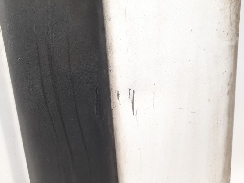 Recambio de puerta delantera derecha para renault master ii furgon (fd) 2.5dci referencia OEM IAM   