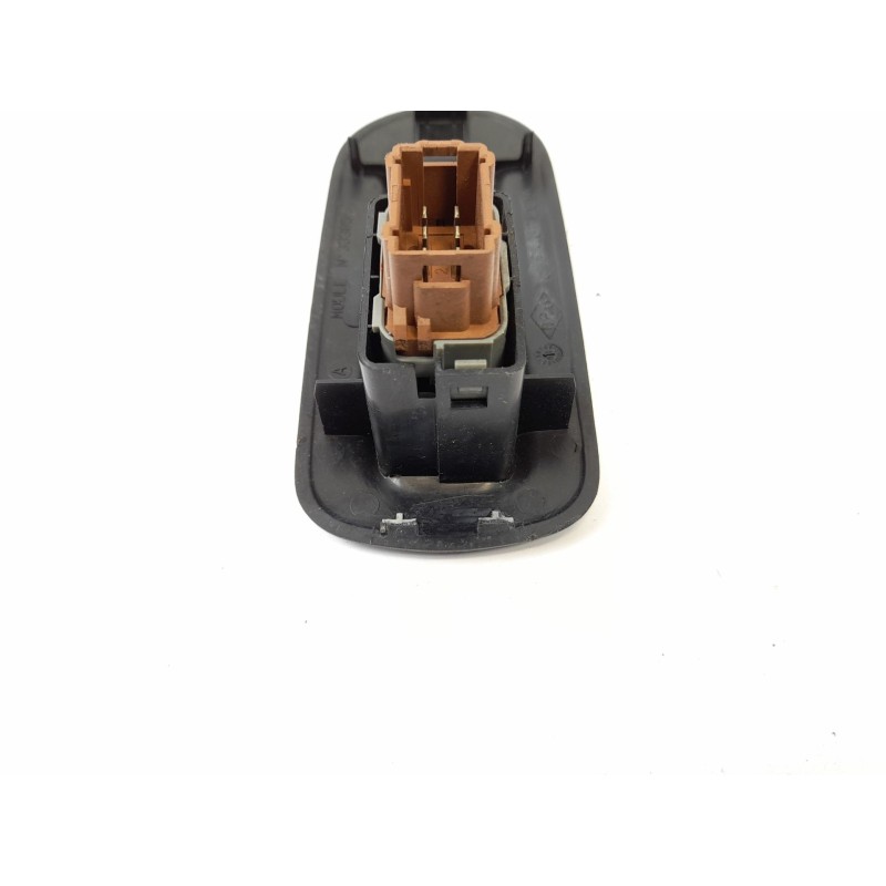 Recambio de mando elevalunas delantero derecho para renault master ii furgon (fd) 2.5dci referencia OEM IAM 8200206603  
