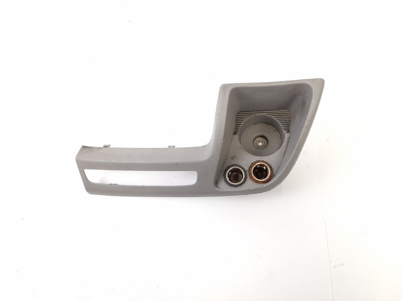 Recambio de moldura para citroen jumper furgon 2.2hdi 120 referencia OEM IAM 1308183070  