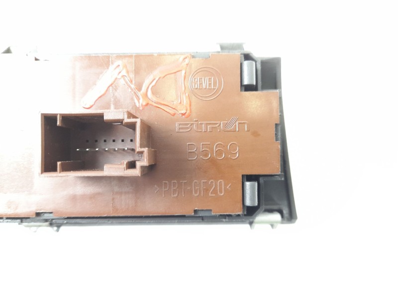Recambio de mando luces para citroen jumper furgon 2.2hdi 120 referencia OEM IAM B569  