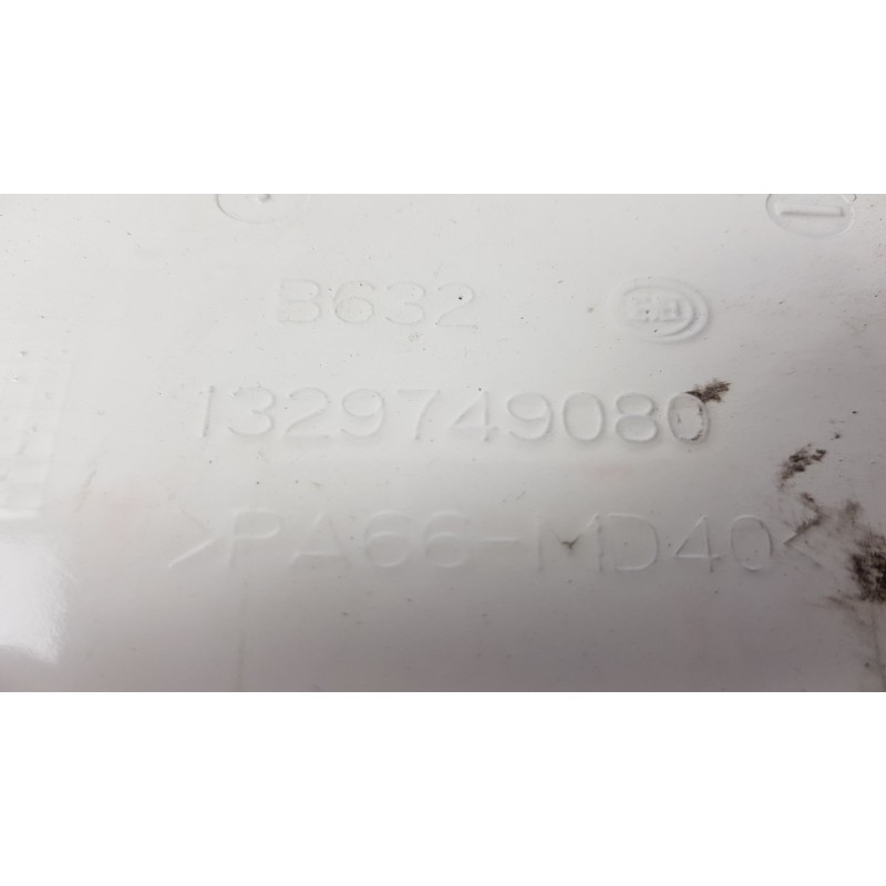 Recambio de tapa exterior combustible para peugeot boxer caja cerrada (rs2850) 2.8 hdi referencia OEM IAM 1329749080  