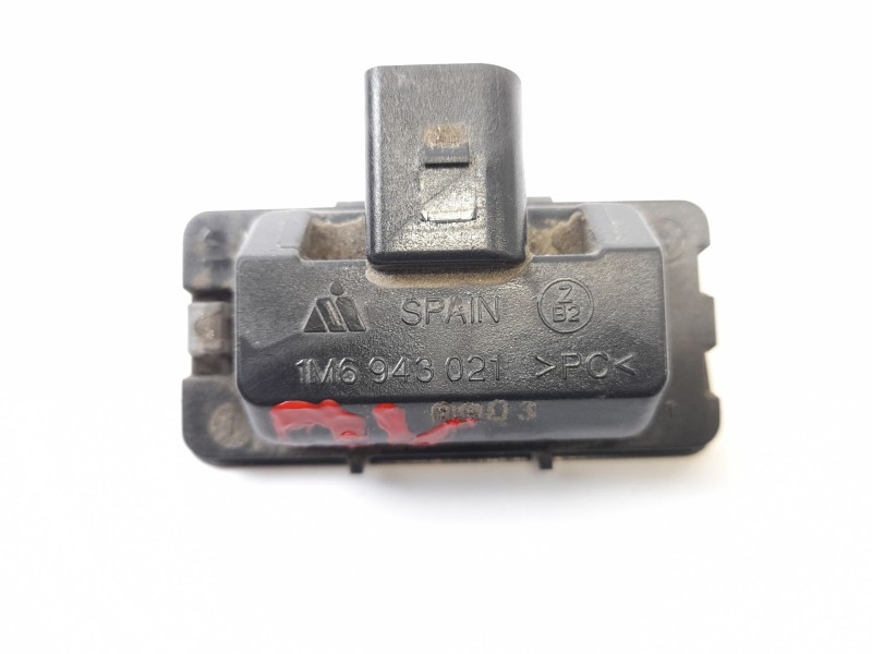 Recambio de piloto matricula para seat ibiza (6l1) 1.9 tdi referencia OEM IAM 1M6943021  