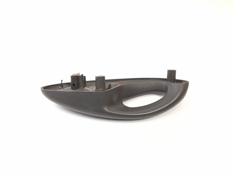 Recambio de moldura para fiat punto berlina (188) 1.2 16v referencia OEM IAM A739  