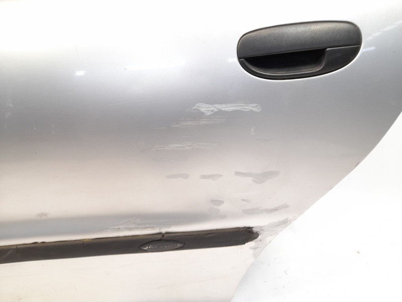 Recambio de puerta trasera izquierda para daewoo lanos i referencia OEM IAM   