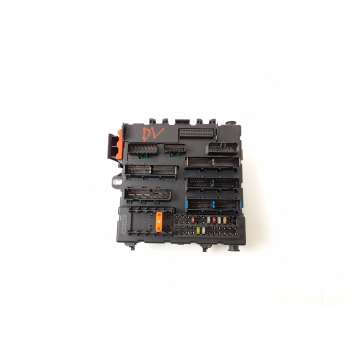 CAJA RELES / FUSIBLES 13189927 460023260 519045504