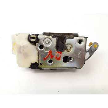 CERRADURA PUERTA TRASERA DERECHA B792 