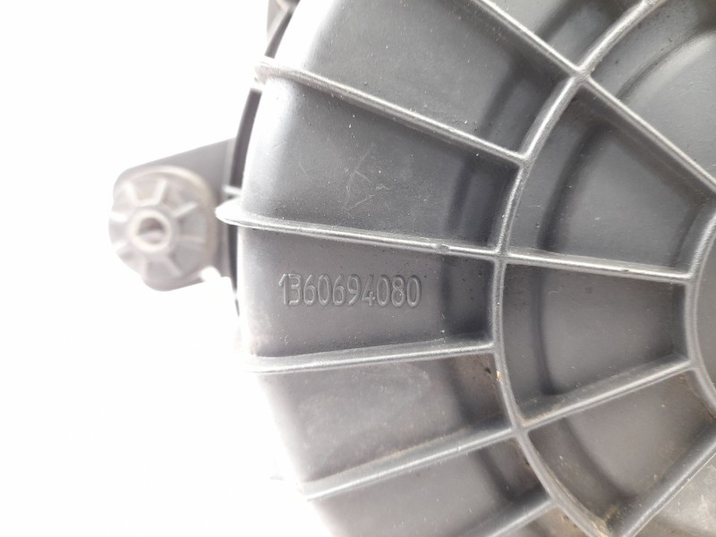Recambio de filtro aire para citroen jumper furgon 2.2hdi 120 referencia OEM IAM 1360694080  1349549080