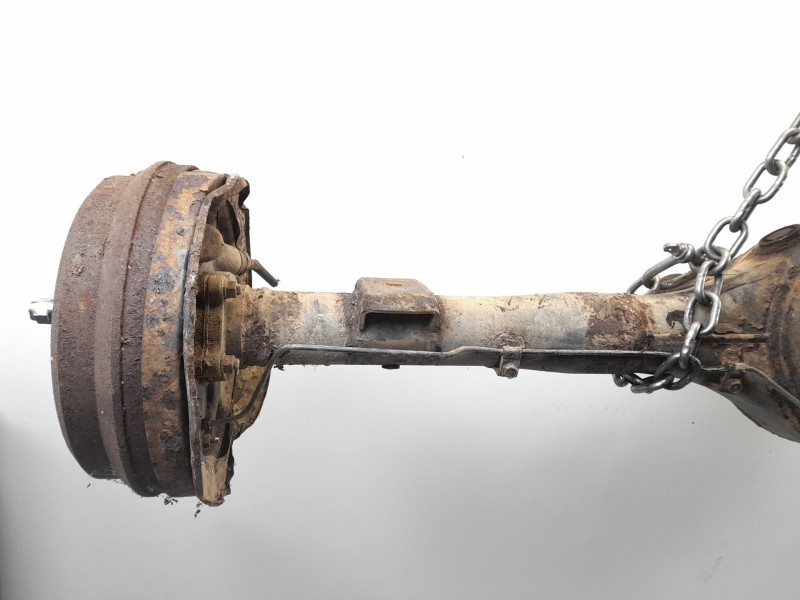 Recambio de puente trasero para mitsubishi l 200 (k6/7) 2.5 td (k64t) referencia OEM IAM   