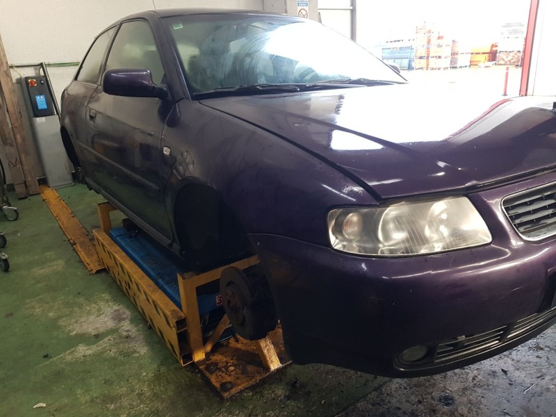 audi a3 (8l1) 1.9 tdi 5 velocidades del año 2002