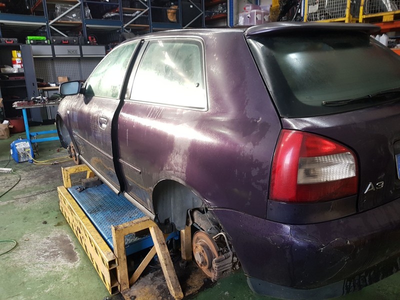 audi a3 (8l1) 1.9 tdi 5 velocidades del año 2002