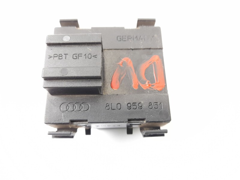 Recambio de mando elevalunas delantero izquierdo para audi a3 (8l1) 1.9 tdi 5 velocidades referencia OEM IAM 8L0959851  