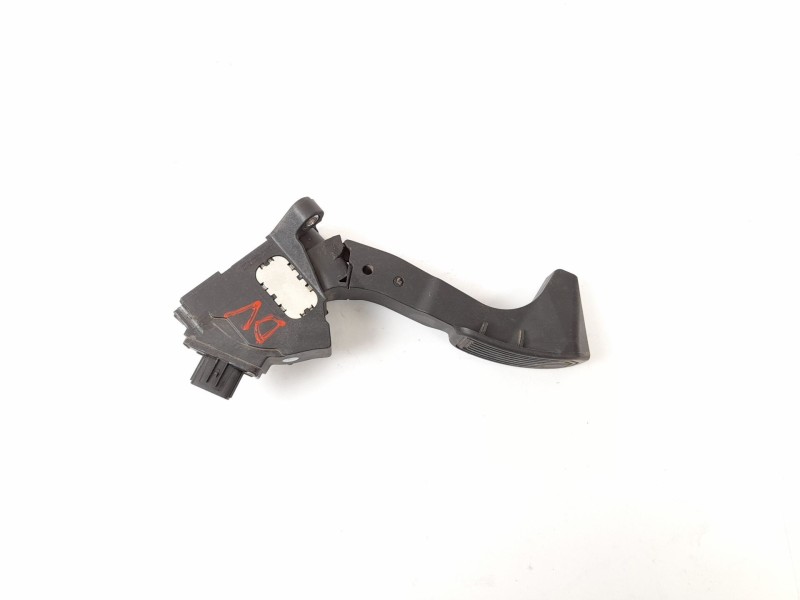 Recambio de potenciometro pedal para toyota auris (_e18_) 1.4 d-4d (nde180_) referencia OEM IAM 7811002120  