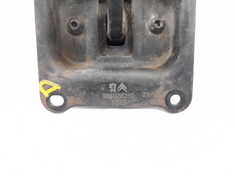 Recambio de retenedor puerta para peugeot partner kombi confort referencia OEM IAM 9681466280  