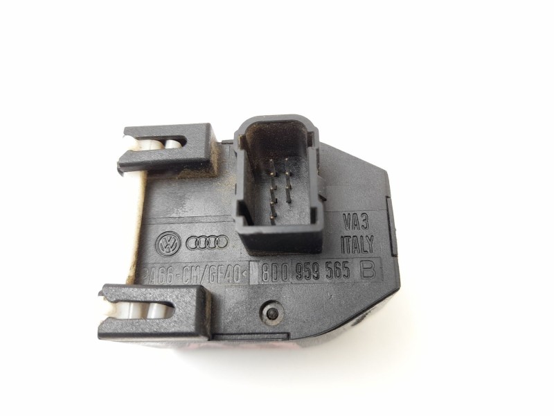 Recambio de mando retrovisor para audi a3 (8l1) 1.9 tdi 5 velocidades referencia OEM IAM 8D0959565  