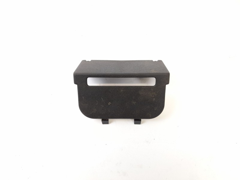 Recambio de moldura para peugeot partner kombi confort referencia OEM IAM 9682107777  