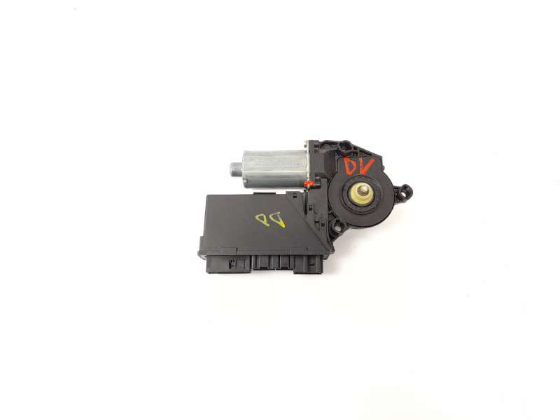 MOTOR ELEVALUNAS DELANTERO DERECHO 8E1959802B 