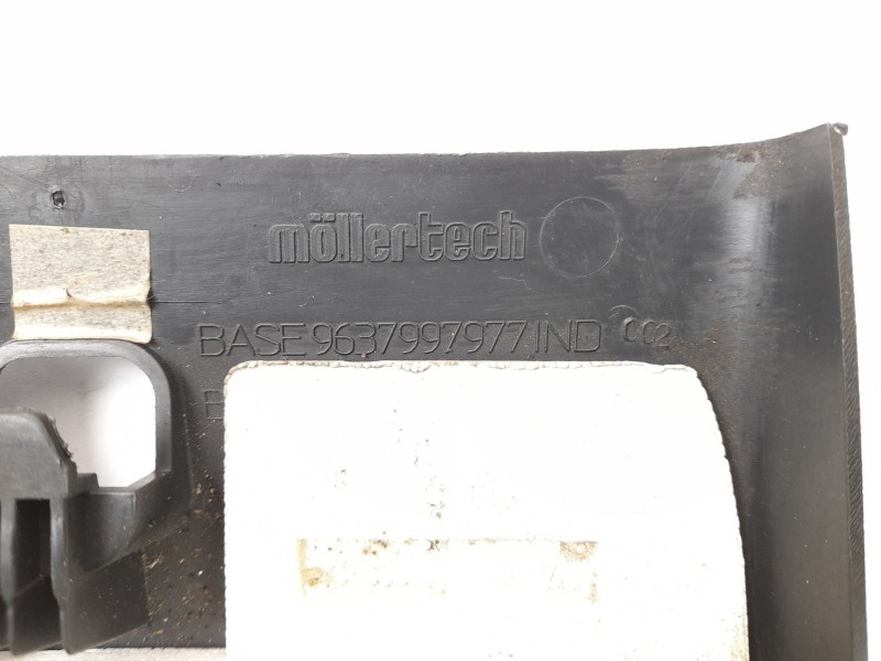 Recambio de moldura para citroen c2 1.4 hdi referencia OEM IAM 9637997977  