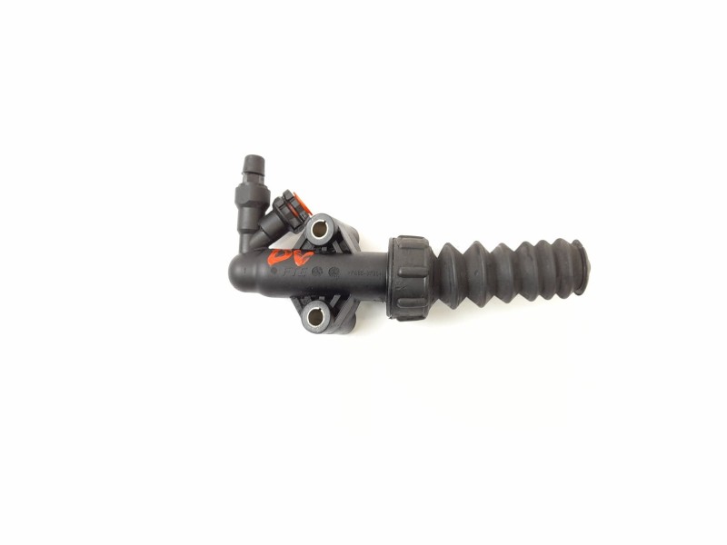 Recambio de bombin embrague para citroen c2 1.4 hdi referencia OEM IAM   
