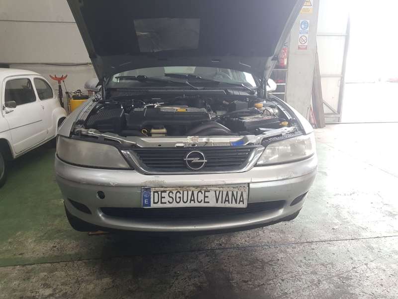 opel vectra b hatchback (j96) del año 2000