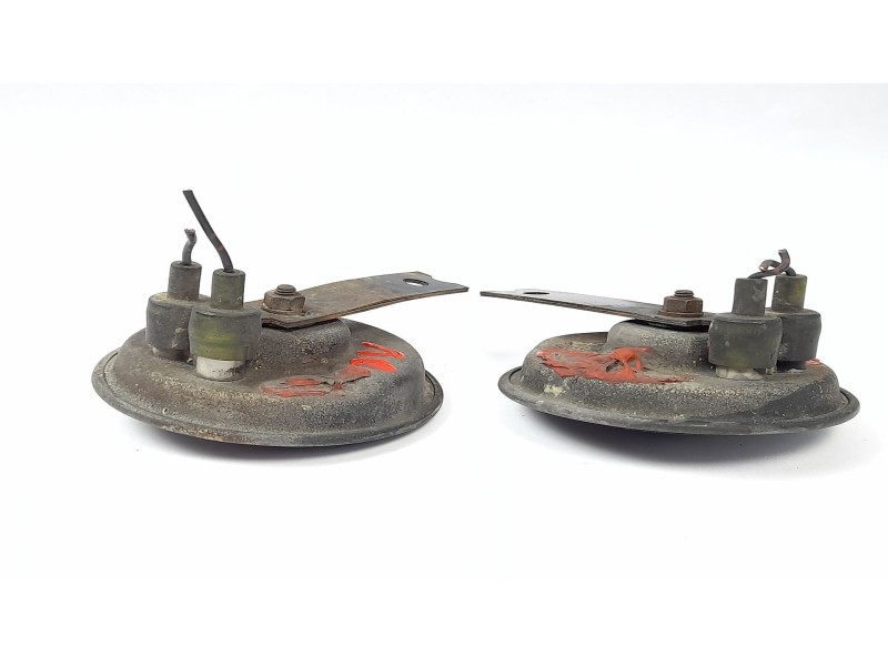 Recambio de claxon para mitsubishi montero (l040) 2.5 td (l044g, l049g) referencia OEM IAM   