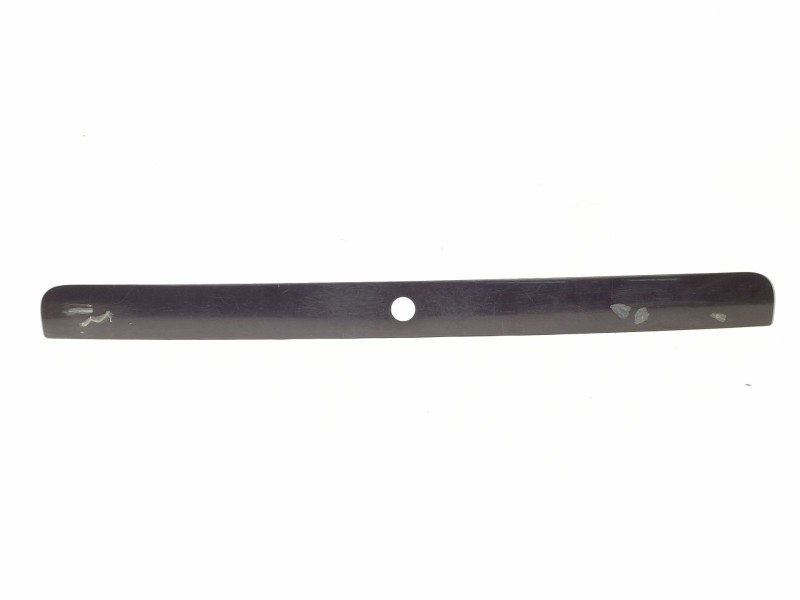Recambio de moldura para audi a3 (8l1) 1.9 tdi 5 velocidades referencia OEM IAM 8D9827576  