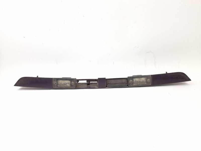Recambio de moldura para audi a3 (8l1) 1.9 tdi 5 velocidades referencia OEM IAM 8D9827576  
