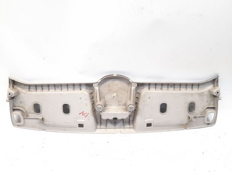 Recambio de moldura para peugeot partner kombi confort referencia OEM IAM 9683415077  90418000