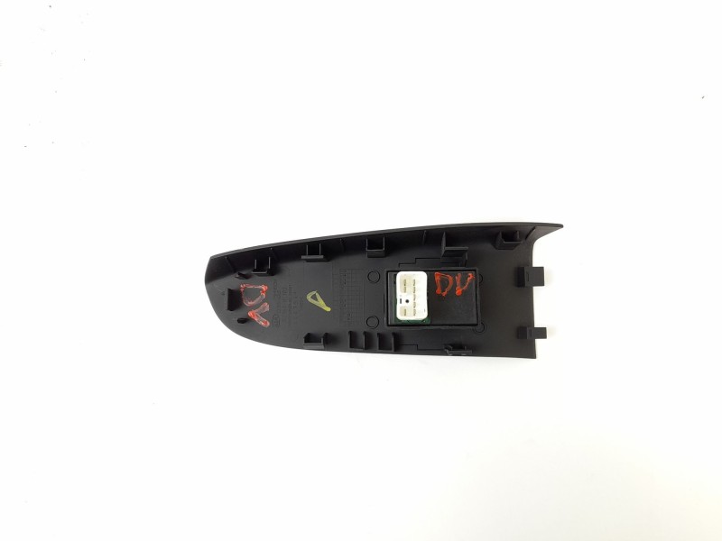 Recambio de mando elevalunas delantero derecho para kia pro ceed (ed) 2.0 crdi referencia OEM IAM 823611H300  