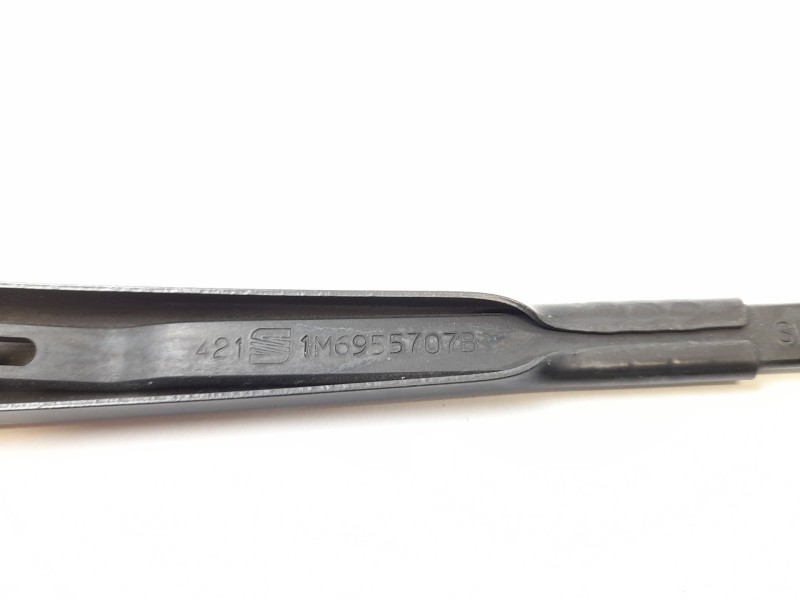 Recambio de brazo limpia trasero para seat leon (1m1) 1.6 16 v referencia OEM IAM 1M6955707B  