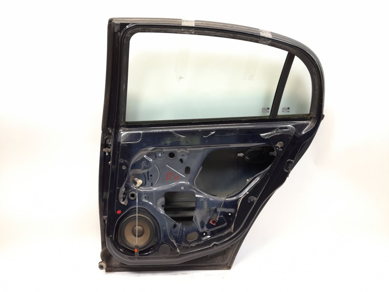 Recambio de puerta trasera derecha para opel vectra c berlina 2.0 dti 16v referencia OEM IAM   