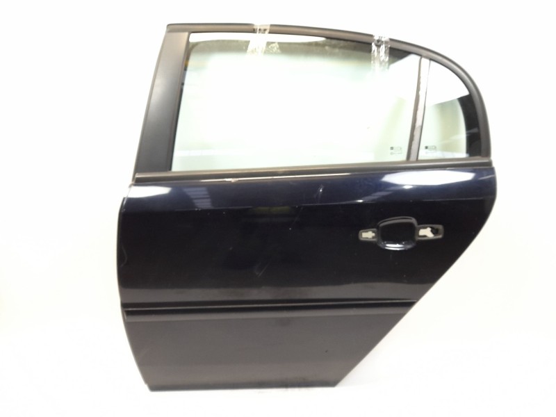 Recambio de puerta trasera izquierda para opel vectra c berlina 2.0 dti 16v referencia OEM IAM   