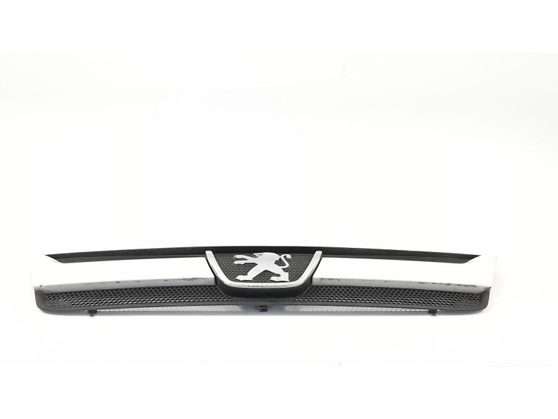Recambio de rejilla delantera para peugeot boxer caja cerrada (rs2850) 2.8 hdi referencia OEM IAM 1304703070  